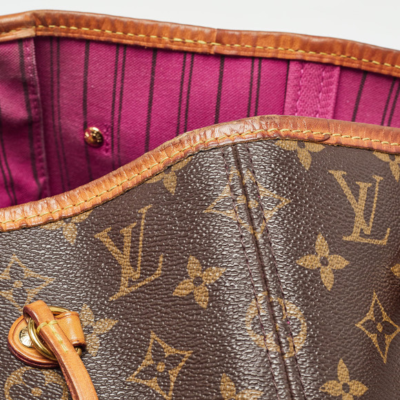 LOUIS VUITTON Monogram Canvas Neverfull MM Bag - Picture 8 of 8
